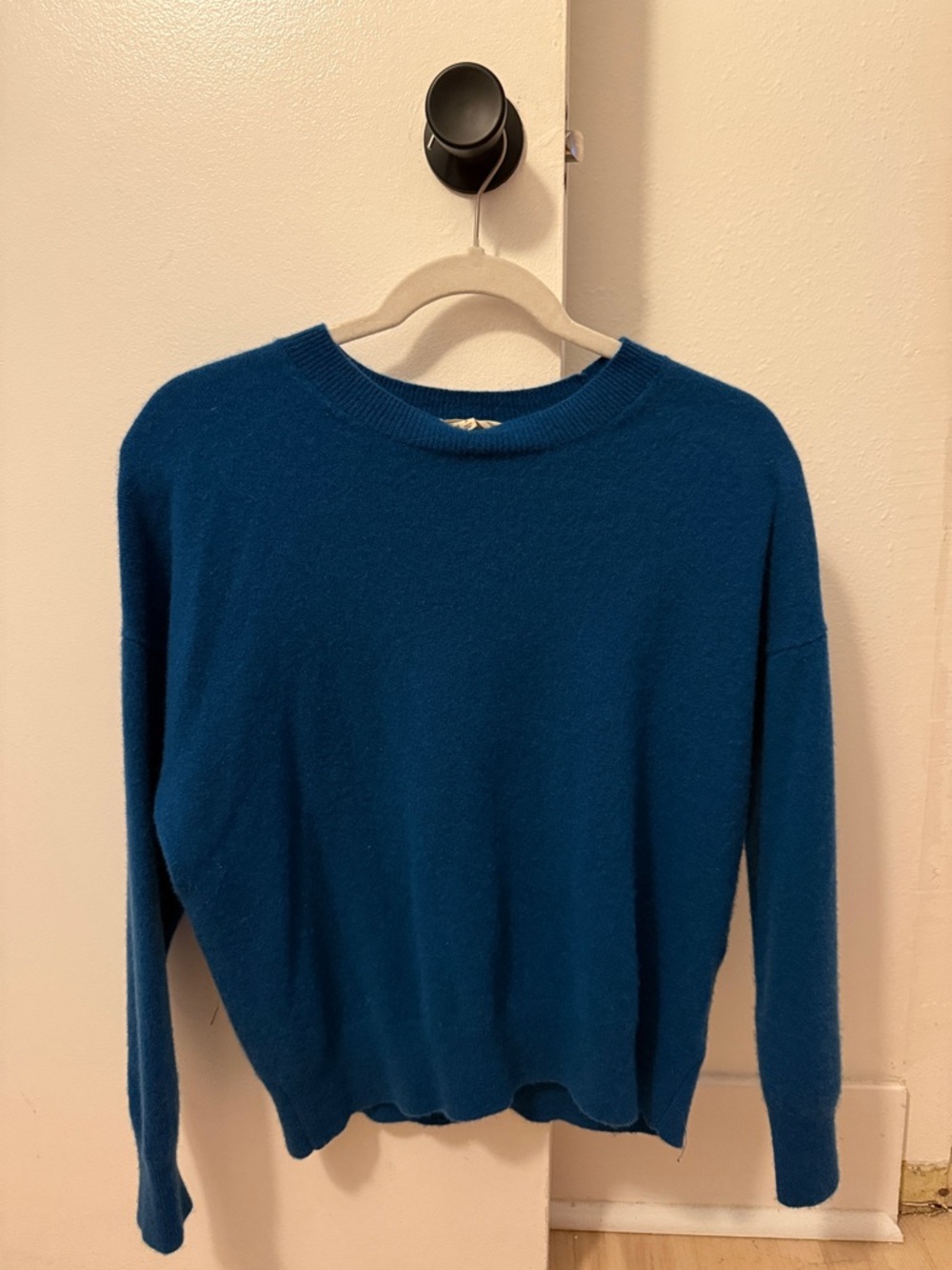 Madewell 100% Cashmere Classic Crewneck Sweater in Teal Blue
